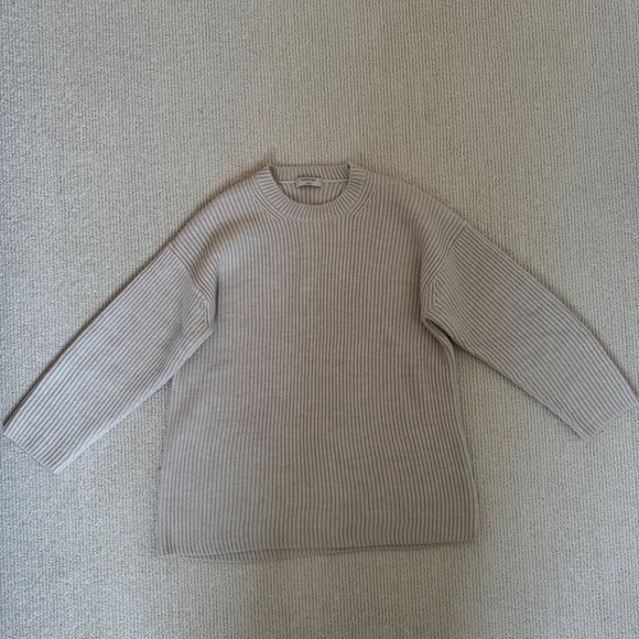 Aritzia Babaton Weatherford Sweater - Picture 5 of 5